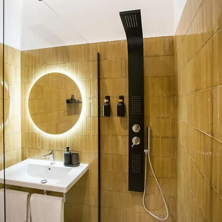 Re Di Luxury 4*